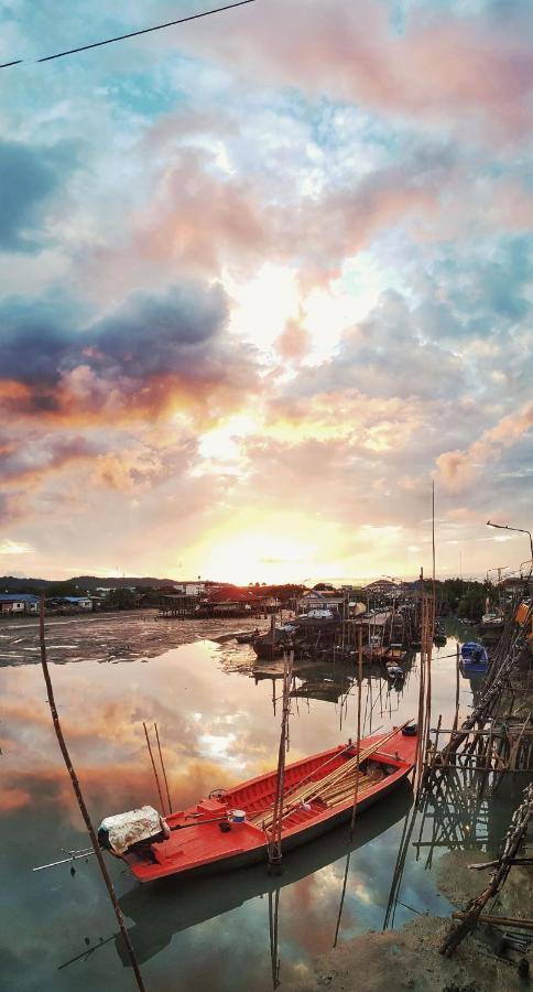 A Pousada Buorana Chonburi Exterior foto