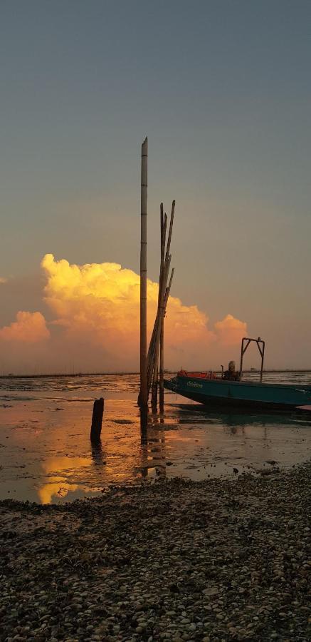 A Pousada Buorana Chonburi Exterior foto