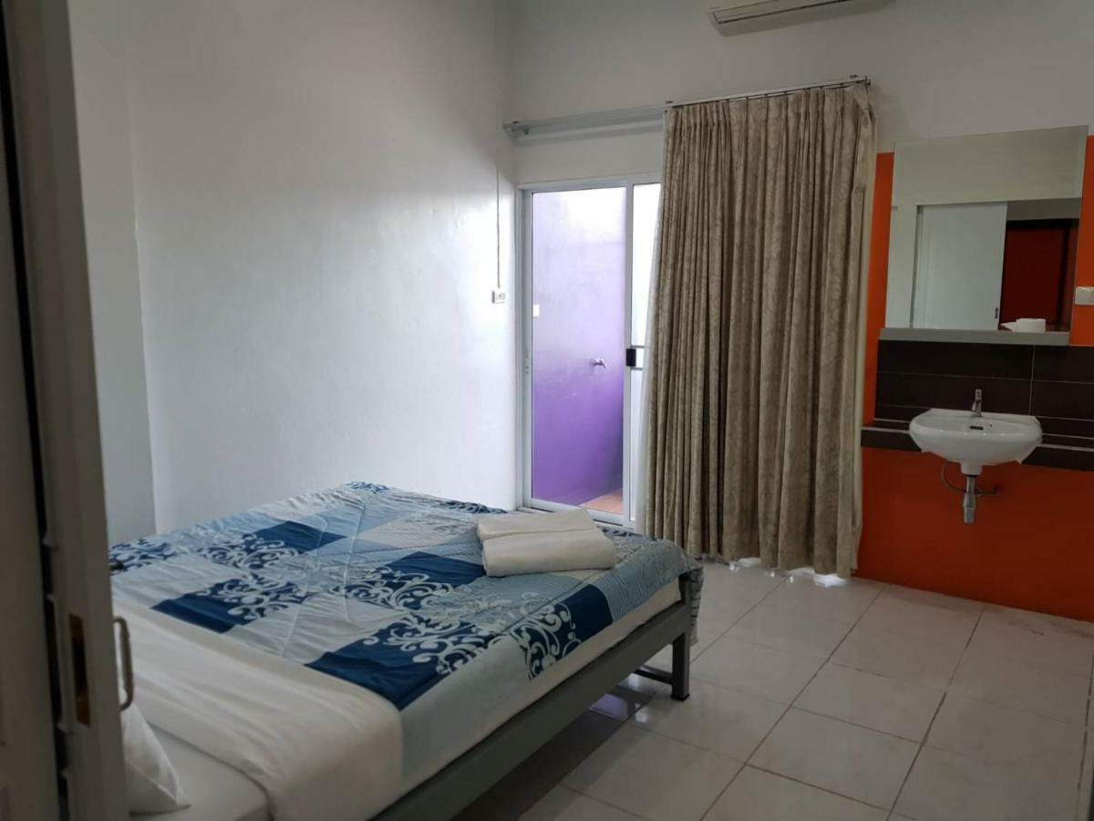 A Pousada Buorana Chonburi Exterior foto